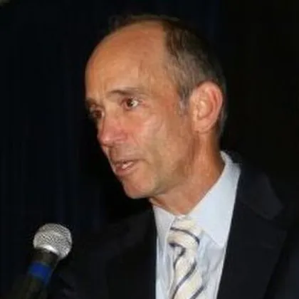Portrait of Joe Mercola, DO